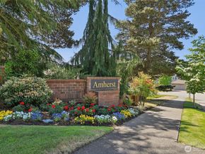 6222 139th Place SE, Bellevue WA 98006