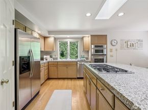 6222 139th Place SE, Bellevue WA 98006