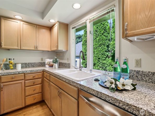6222 139th Place SE, Bellevue WA 98006
