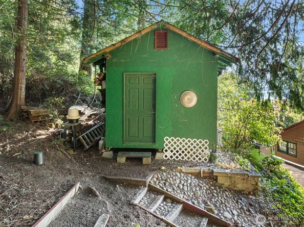 13275 Seabeck Highway NW, Seabeck WA 98380