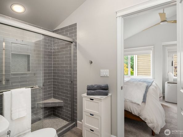 10203 1st Avenue NW B, Seattle WA 98177