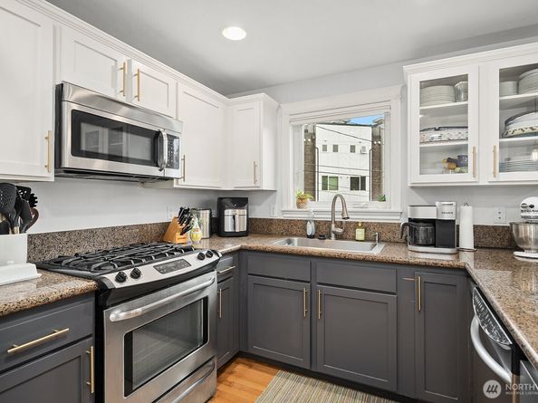 10203 1st Avenue NW B, Seattle WA 98177