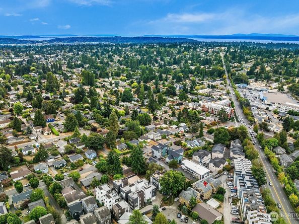 10203 1st Avenue NW B, Seattle WA 98177