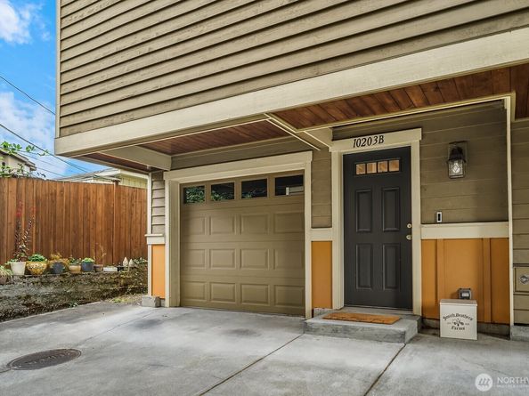 10203 1st Avenue NW B, Seattle WA 98177