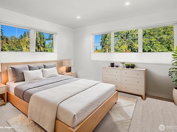 10419 41st Avenue SW, Seattle WA 98146