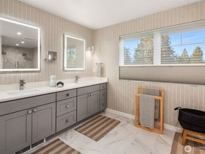 10419 41st Avenue SW, Seattle WA 98146