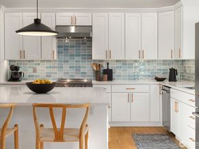 10419 41st Avenue SW, Seattle WA 98146