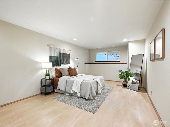 17876 29th Avenue NE, Lake Forest Park WA 98155