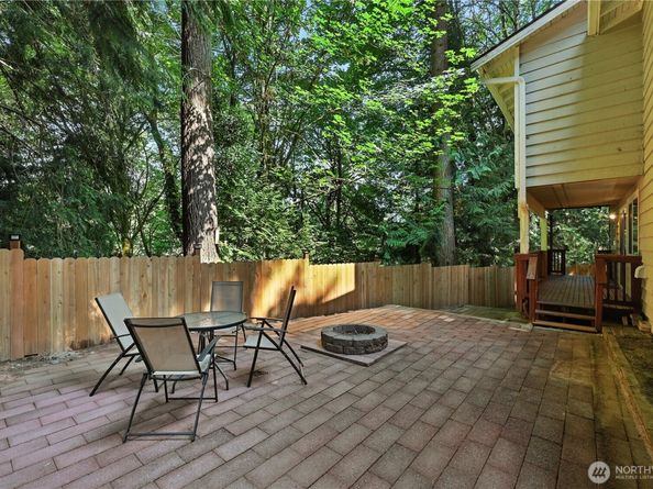 17876 29th Avenue NE, Lake Forest Park WA 98155