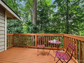 17876 29th Avenue NE, Lake Forest Park WA 98155