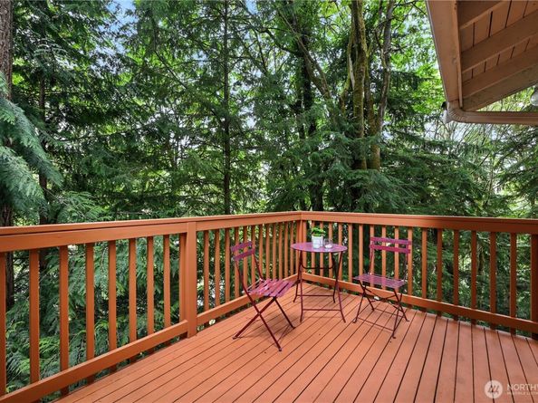 17876 29th Avenue NE, Lake Forest Park WA 98155