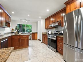 17876 29th Avenue NE, Lake Forest Park WA 98155