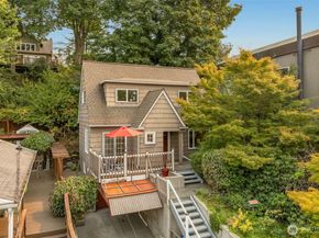 2524 12th Avenue W, Seattle WA 98119
