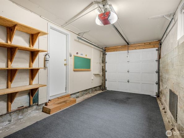2524 12th Avenue W, Seattle WA 98119