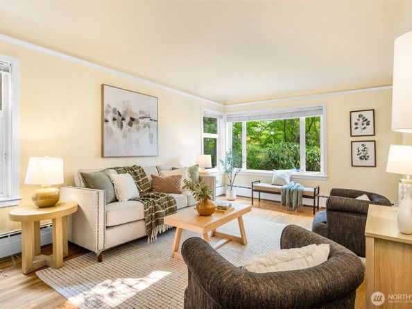 2524 12th Avenue W, Seattle WA 98119
