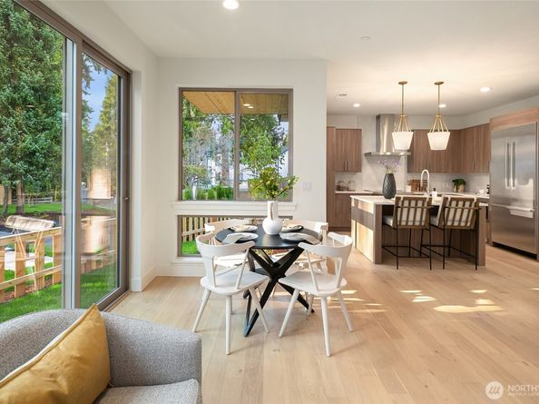 12917 NE 78th Place, Kirkland WA 98033