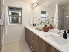 12917 NE 78th Place, Kirkland WA 98033
