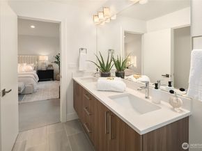 12917 NE 78th Place, Kirkland WA 98033
