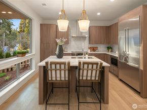12917 NE 78th Place, Kirkland WA 98033