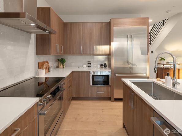 12917 NE 78th Place, Kirkland WA 98033