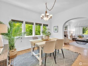 5618 12th Avenue NE, Seattle WA 98105