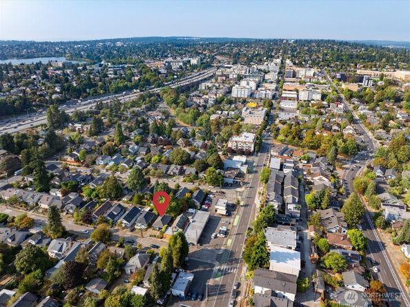 848 NE 57th Street, Seattle WA 98105