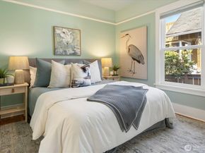 848 NE 57th Street, Seattle WA 98105