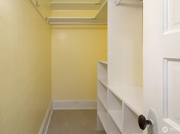 848 NE 57th Street, Seattle WA 98105