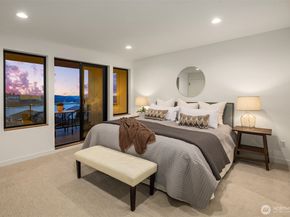 2214 Broadway E A, Seattle WA 98102
