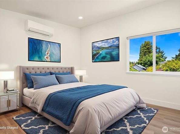 6905 46th Avenue S, Seattle WA 98118