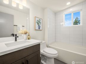 6905 46th Avenue S, Seattle WA 98118