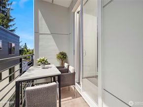 6905 46th Avenue S, Seattle WA 98118