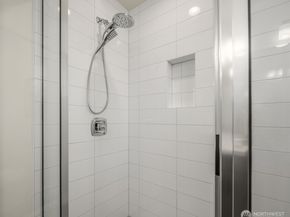6905 46th Avenue S, Seattle WA 98118