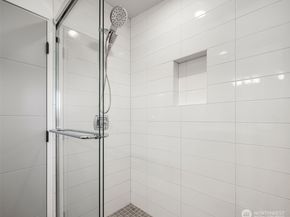 6905 46th Avenue S, Seattle WA 98118