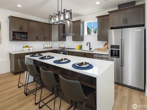 6905 46th Avenue S, Seattle WA 98118