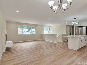 21505 124th Avenue SE, Kent WA 98031