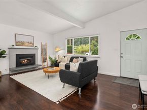32814 28th Avenue SW, Federal Way WA 98023