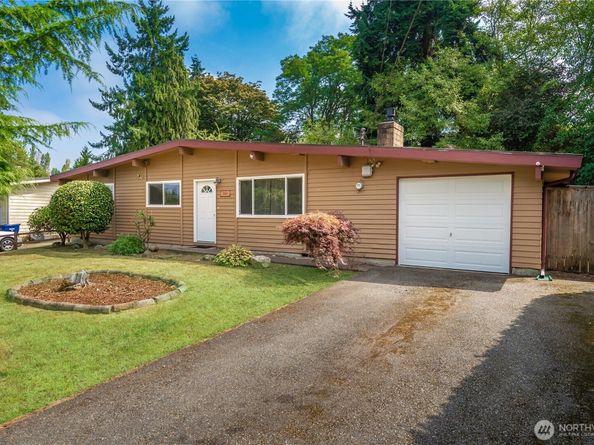 32814 28th Avenue SW, Federal Way WA 98023