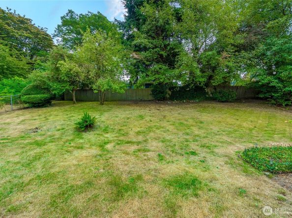 32814 28th Avenue SW, Federal Way WA 98023