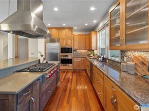 2246 Clise Place W, Seattle WA 98199