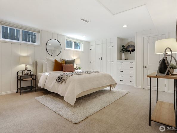 8056 28th Avenue NW, Seattle WA 98117