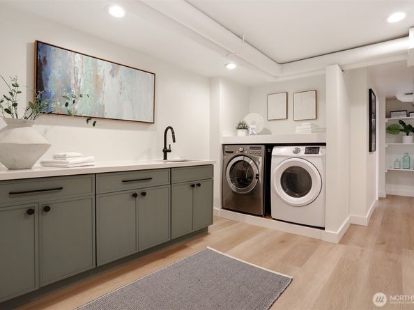 8056 28th Avenue NW, Seattle WA 98117