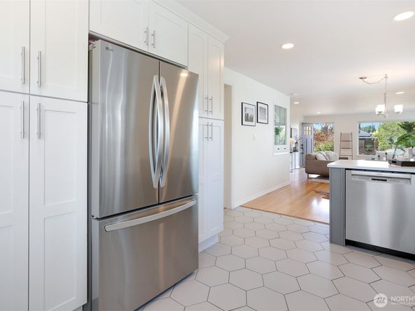 8056 28th Avenue NW, Seattle WA 98117
