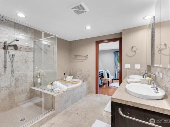 16704 162nd Avenue NE, Woodinville WA 98072
