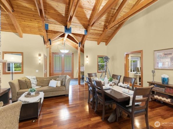 16704 162nd Avenue NE, Woodinville WA 98072