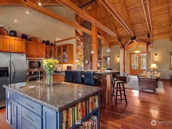 16704 162nd Avenue NE, Woodinville WA 98072
