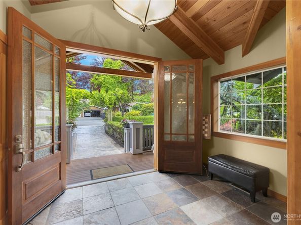 16704 162nd Avenue NE, Woodinville WA 98072