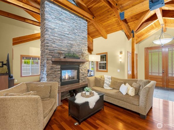 16704 162nd Avenue NE, Woodinville WA 98072