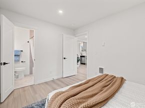 1310 N 3rd Street, Renton WA 98057