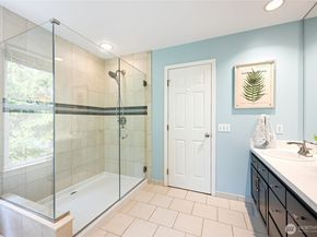 5905 106th Avenue NE, Kirkland WA 98033